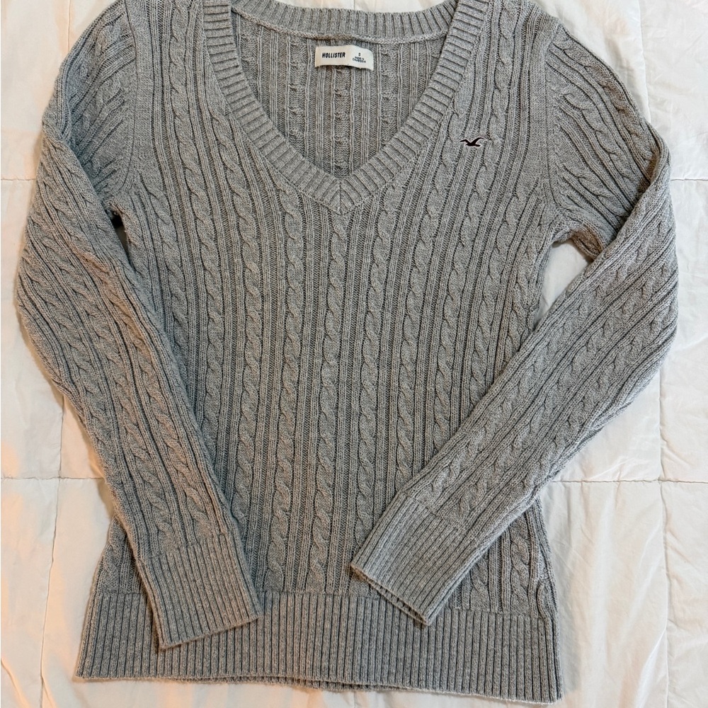 Hollister Grey Cable Knit V-Neck Sweater